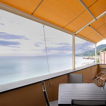 Liliana - Corallo - Trilocale Elegante Con Balcone Vista Mare - Accesso Diretto Appartamento