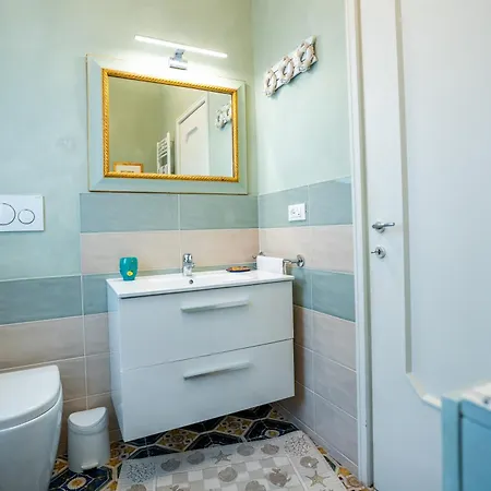 Liliana - Corallo - Trilocale Elegante Con Balcone Vista Mare - Accesso Diretto Appartamento
