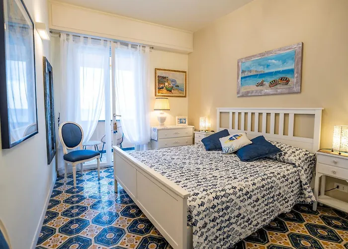 Liliana - Corallo - Trilocale Elegante Con Balcone Vista Mare - Accesso Diretto