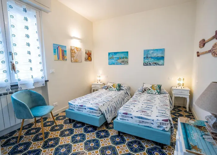 Liliana - Corallo - Trilocale Elegante Con Balcone Vista Mare - Accesso Diretto * וואריגוטי
