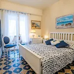 Liliana - Corallo - Trilocale Elegante Con Balcone Vista Mare - Accesso Diretto