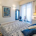Liliana - Corallo - Trilocale Elegante Con Balcone Vista Mare - Accesso Diretto דירה *