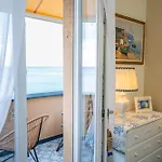 아파트 Liliana - Corallo - Trilocale Elegante Con Balcone Vista Mare - Accesso Diretto