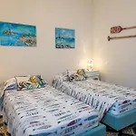 Liliana - Corallo - Trilocale Elegante Con Balcone Vista Mare - Accesso Diretto 아파트