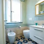 דירה Liliana - Corallo - Trilocale Elegante Con Balcone Vista Mare - Accesso Diretto וואריגוטי