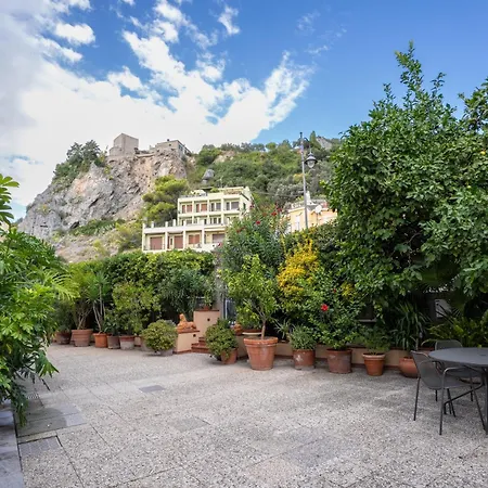 Liliana - Corallo - Trilocale Elegante Con Balcone Vista Mare - Accesso Diretto *