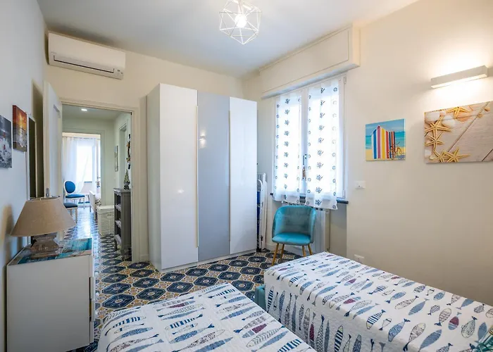 Apartamento Liliana - Corallo - Trilocale Elegante Con Balcone Vista Mare - Accesso Diretto