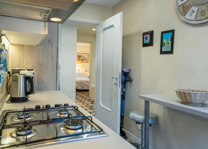 Liliana - Corallo - Trilocale Elegante Con Balcone Vista Mare - Accesso Diretto