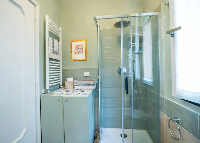 Apartamento Liliana - Corallo - Trilocale Elegante Con Balcone Vista Mare - Accesso Diretto *