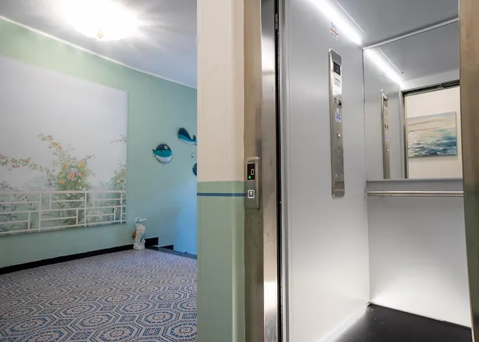 Liliana - Corallo - Trilocale Elegante Con Balcone Vista Mare - Accesso Diretto شقة *